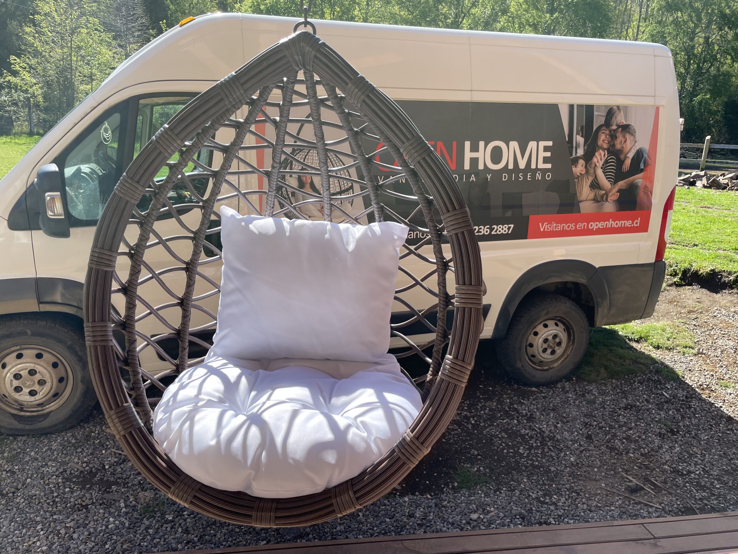 B95133F9-58EE-48E0-8B51-00E8B3DA7C74